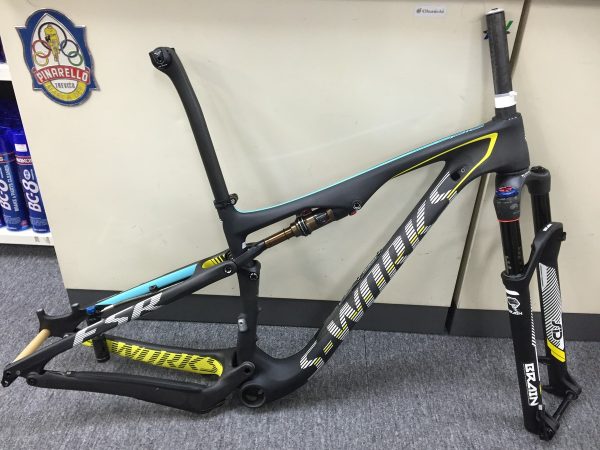 2015 S-WORKS 緊急入荷ですサムネイル
