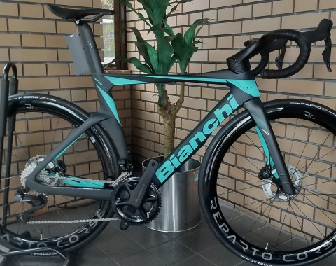 Bianchi Oltre PROサムネイル