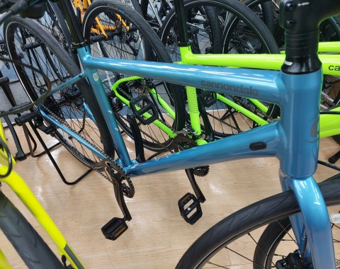 CANNONDALE Quick4サムネイル